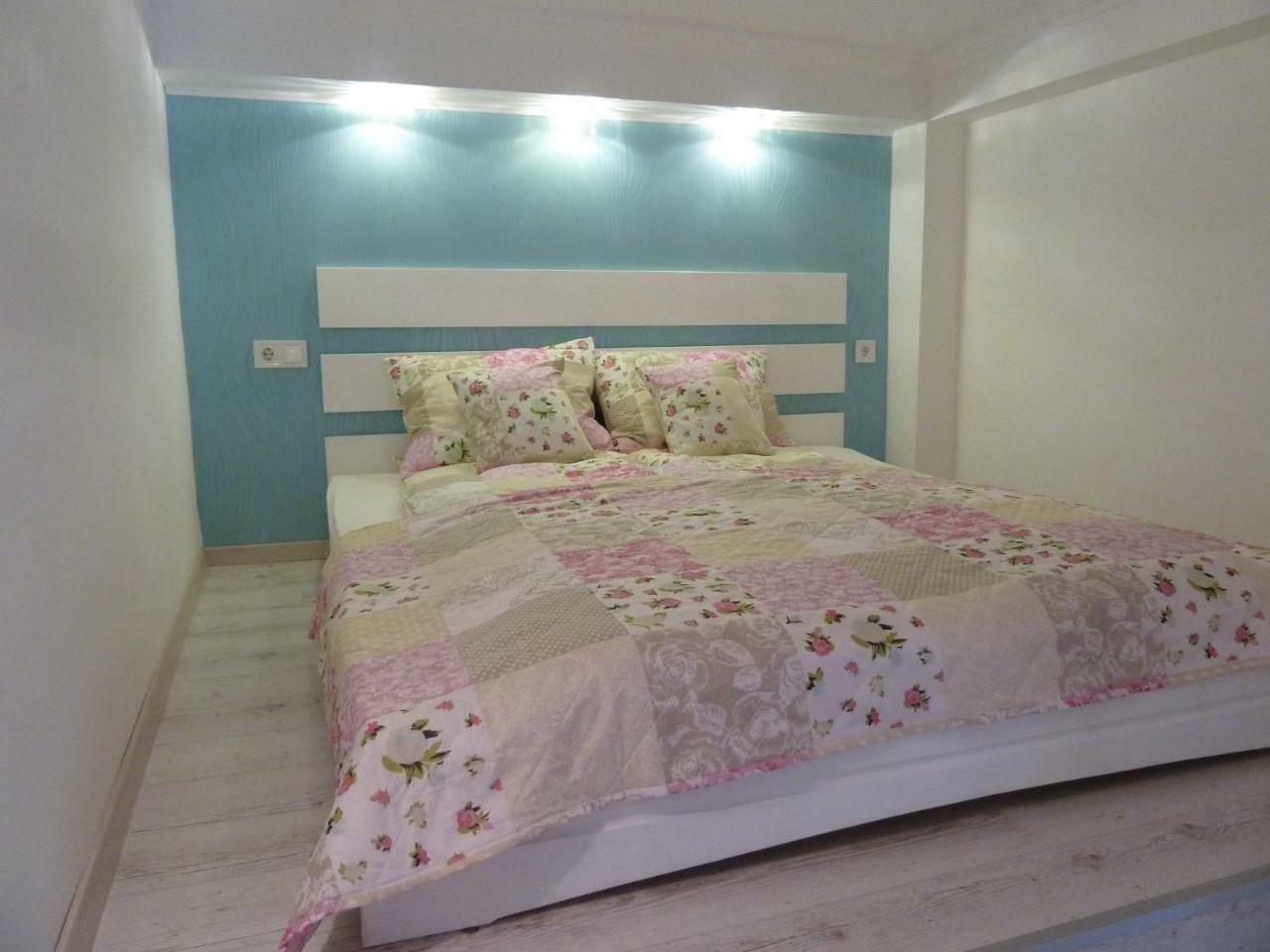 Kossuth Apartmanok Ντέμπρετσεν Εξωτερικό φωτογραφία
