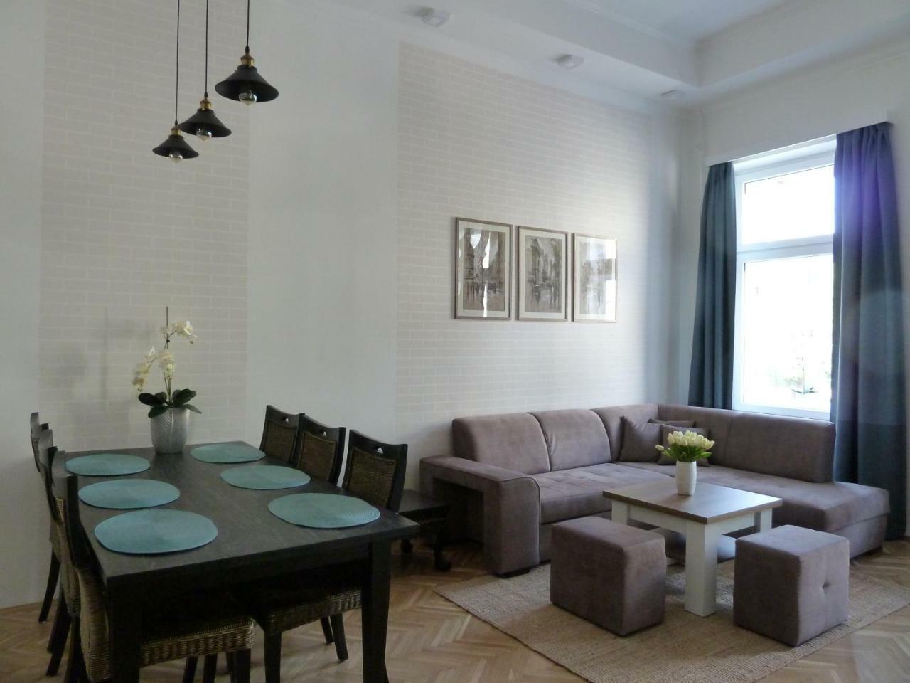 Kossuth Apartmanok Ντέμπρετσεν Εξωτερικό φωτογραφία